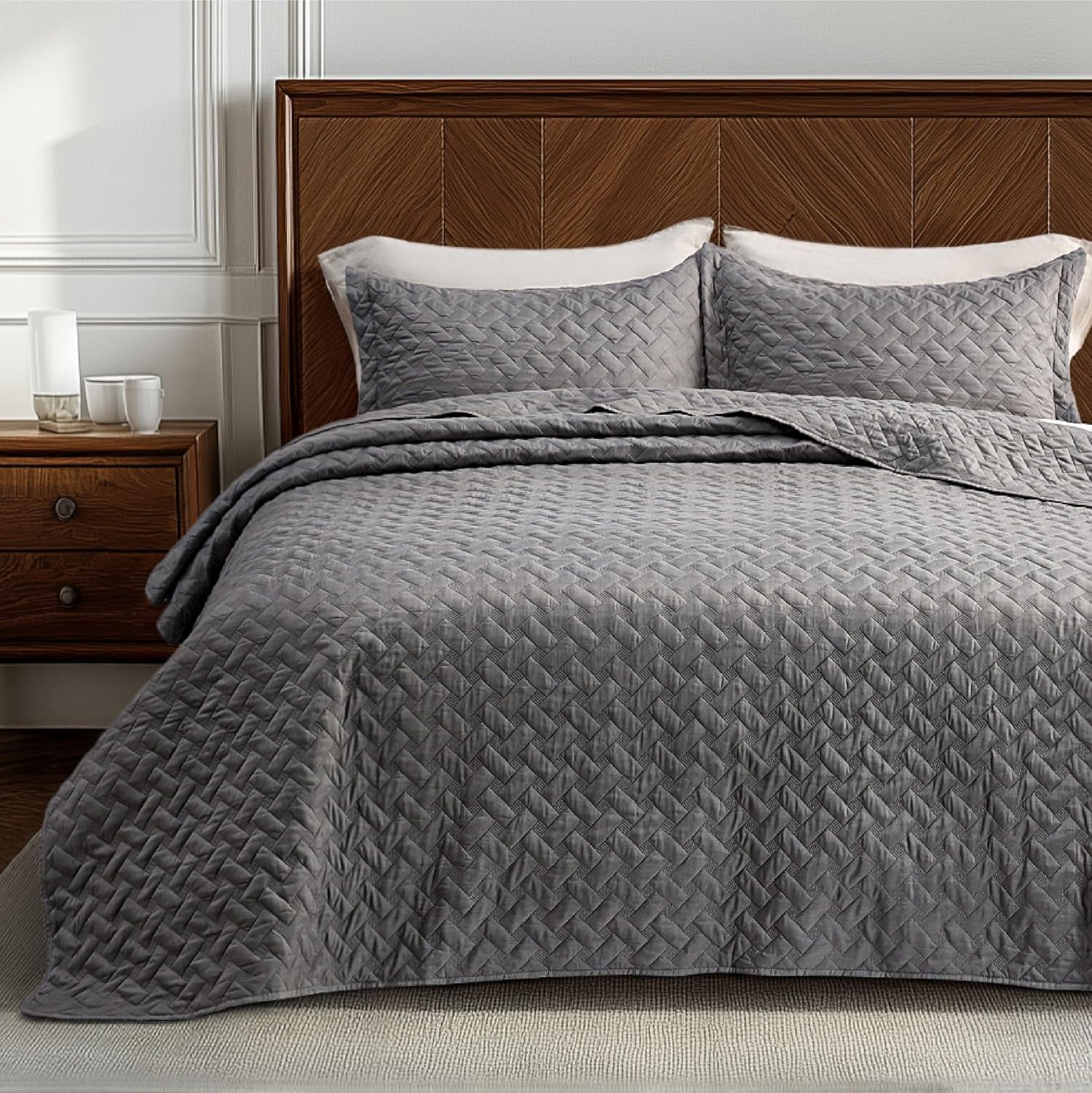 Queen Size Quilt Set – Lightweight Grey Comforter with Basket Weave Pattern & 2 Pillow Shams