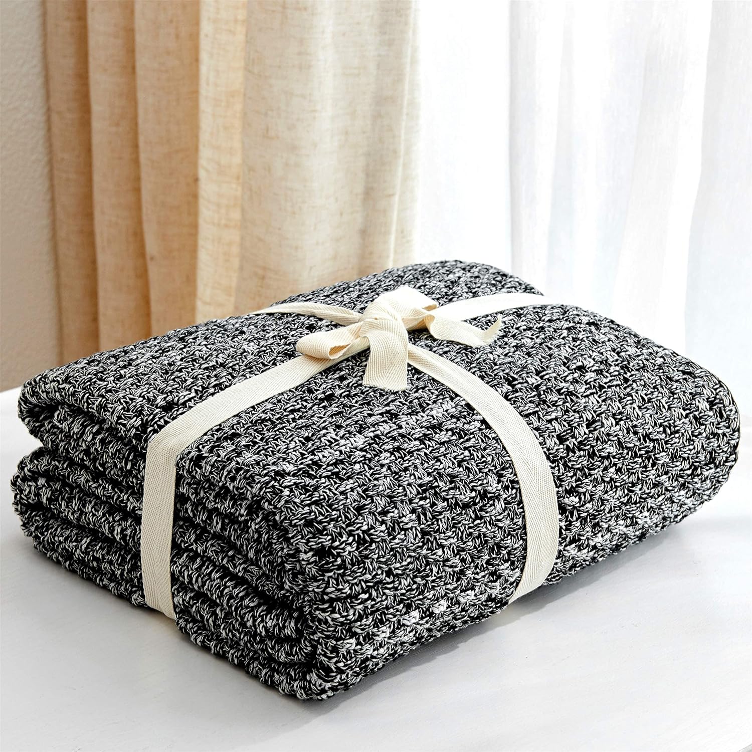 Black Knitted Throw Blanket 