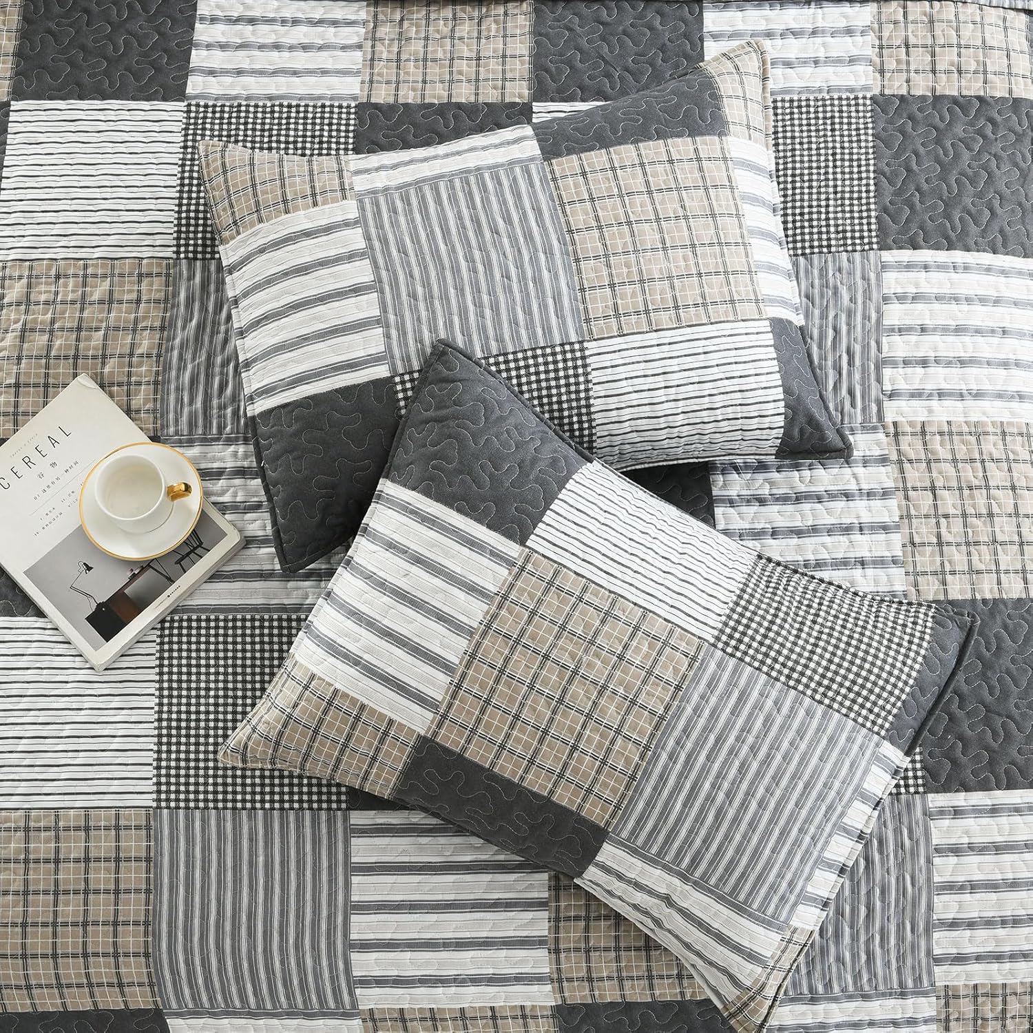 3-Piece Queen Quilt Set – Lightweight Gray Plaid Patchwork Bedspread with 2 Pillow Shams