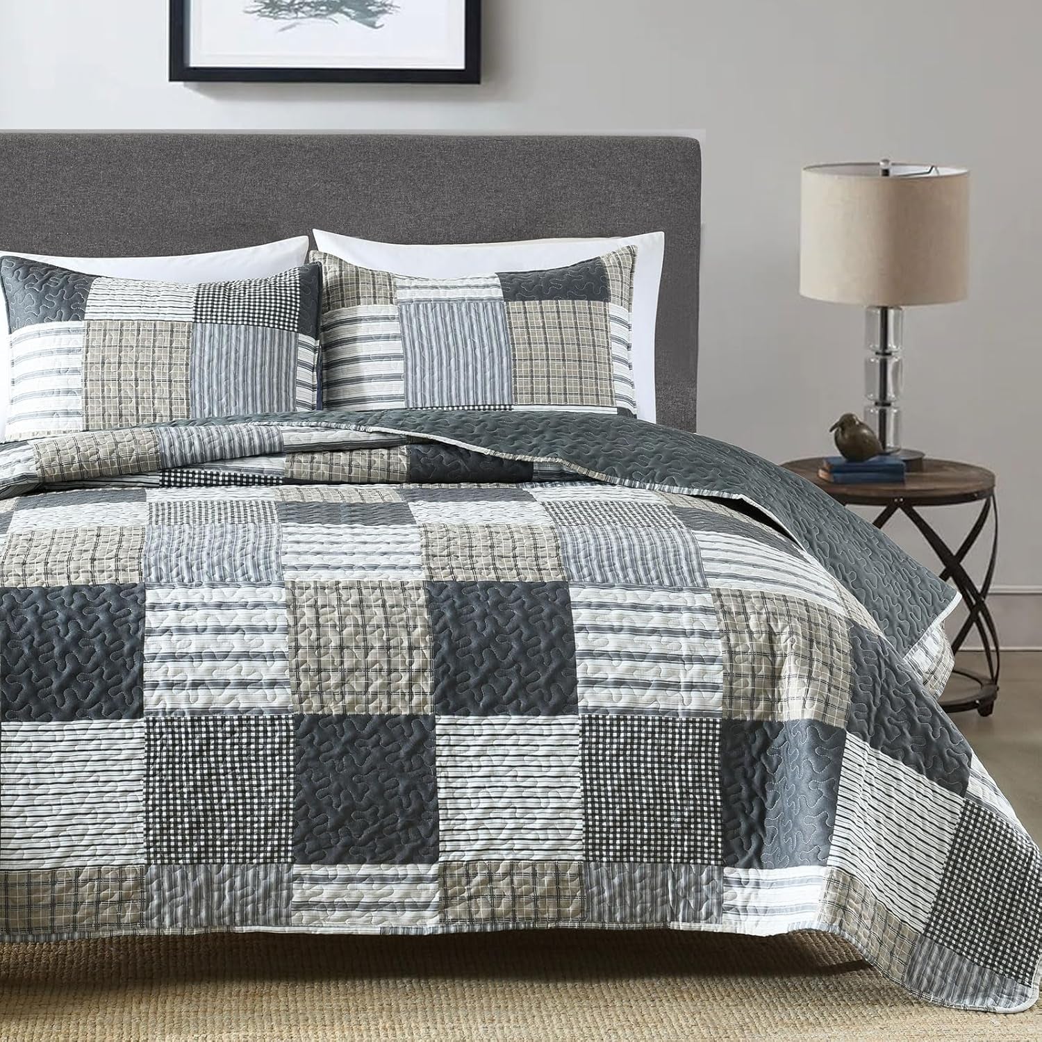 3-Piece Queen Quilt Set – Lightweight Gray Plaid Patchwork Bedspread with 2 Pillow Shams